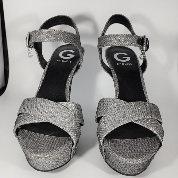 G by Guess Silver Sparkle Platform Heels Sz 8.5 NWOT - Picture 5 of 8